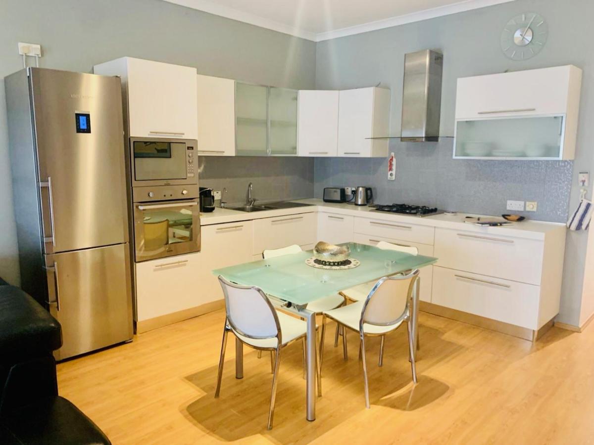 Swieqi 2 Bedroom - First Floor Apartment Is-Swieqi Dış mekan fotoğraf
